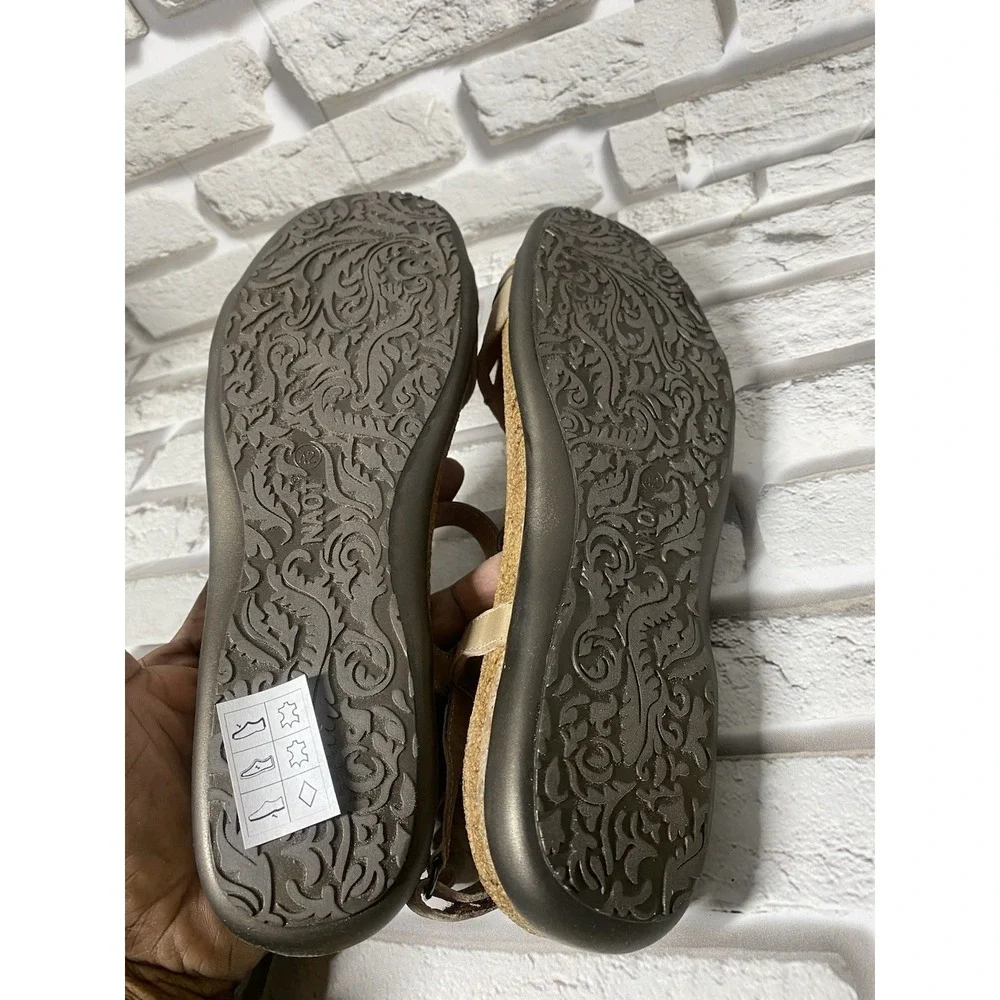 Naot odelia khaki